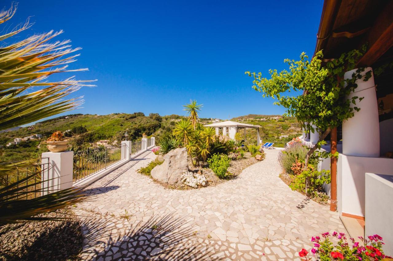 B&B Villa Maristella Lipari  Exteriör bild