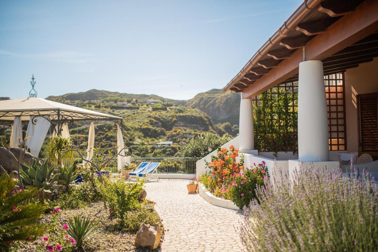 B&B Villa Maristella Lipari  Exteriör bild