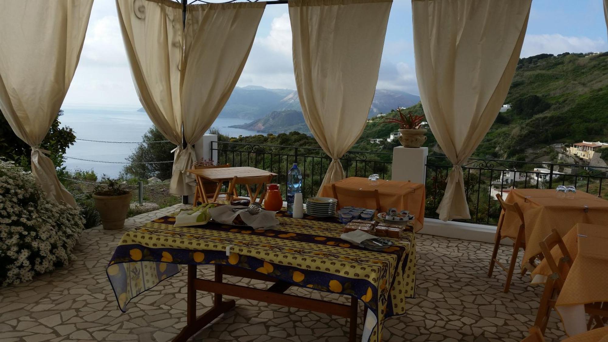 B&B Villa Maristella Lipari  Exteriör bild